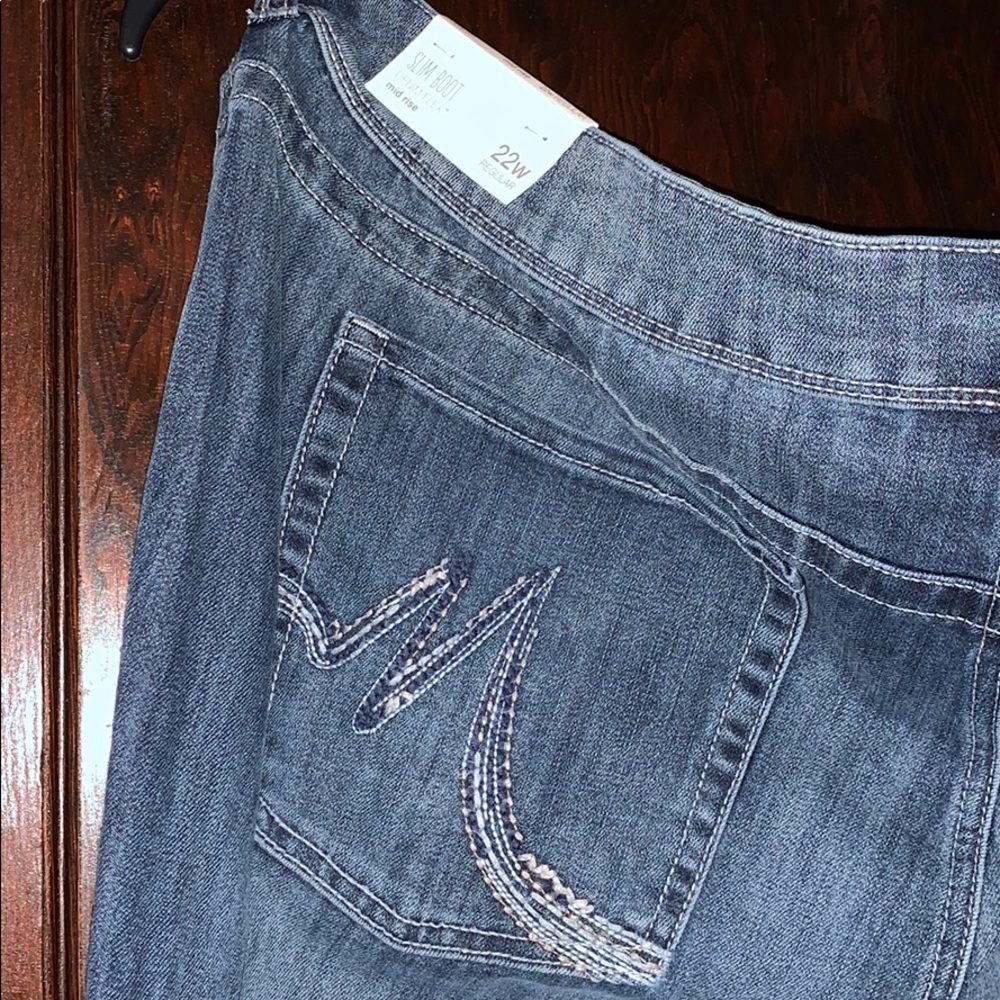 NWOT size 22 Maurice’s slim boot jeans